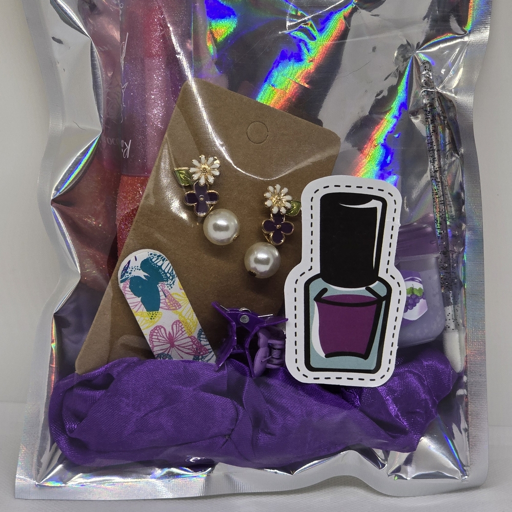 Purple Beauty Gift Set with Earrings and Nail File